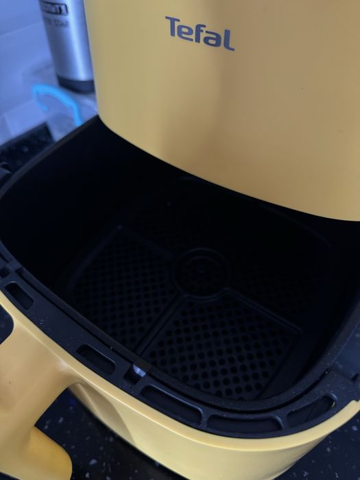 Аэрогриль Tefal в идеальном состоянии