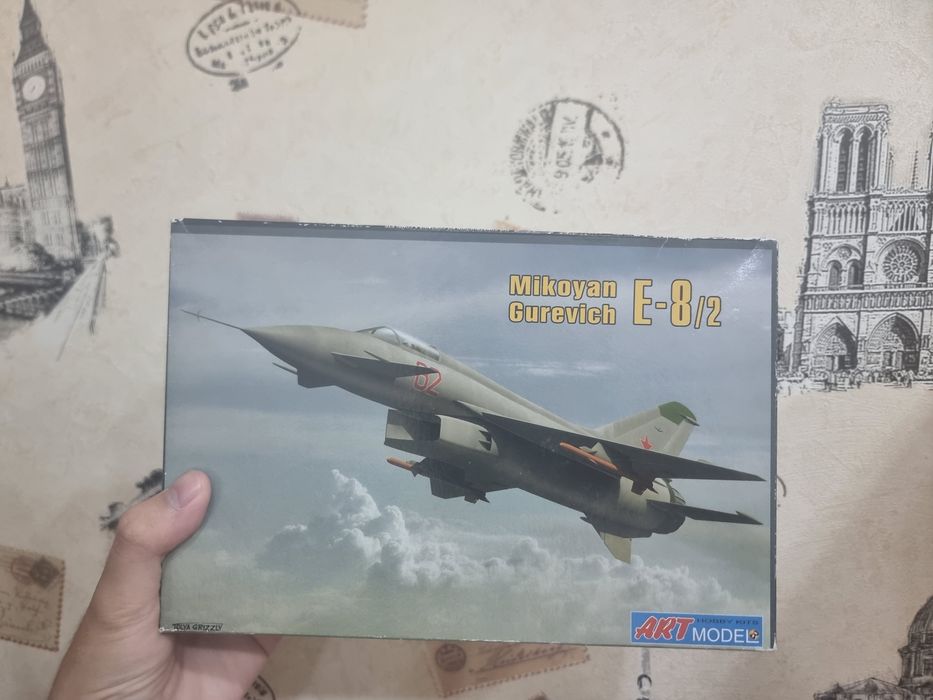 Продаётся модель самолёта Mиг E-8