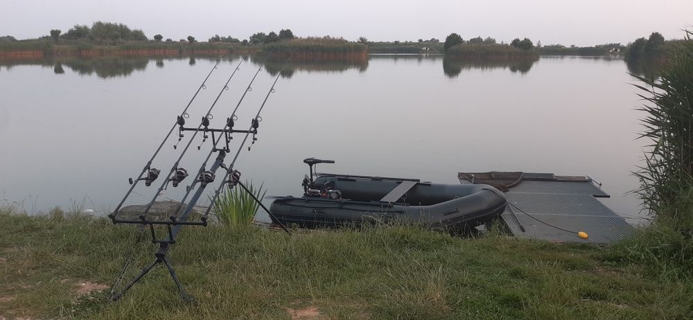 motor boat ' Ambarcatiuni ' OLX.ro