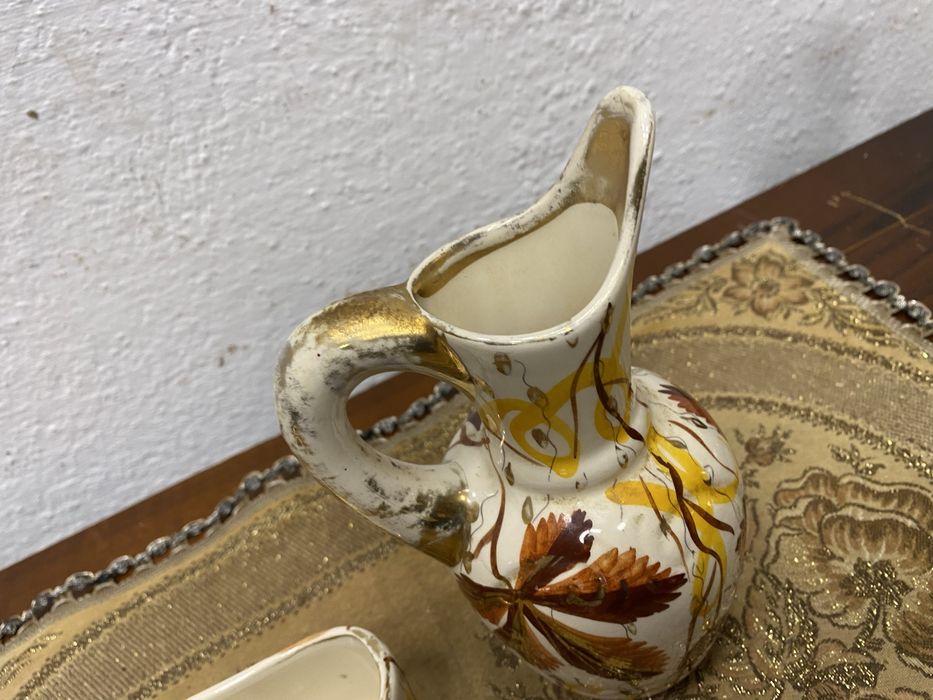 Белгийски порцеланови съдове каничка и обувка