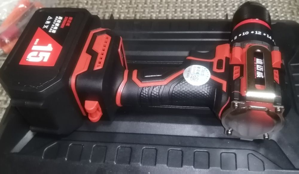 Мощный ударный шуруповёрт перфоратор