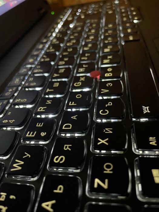 Lenovo t540p, 16GB, i7 2.5 GHz, 500GB SSD, Intel HD & Nvidia GT730M