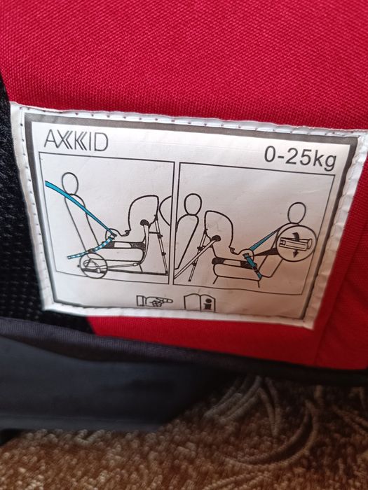 Scaun auto copii Axkid Minikid 2.0 - Rosu, 0-25 kg