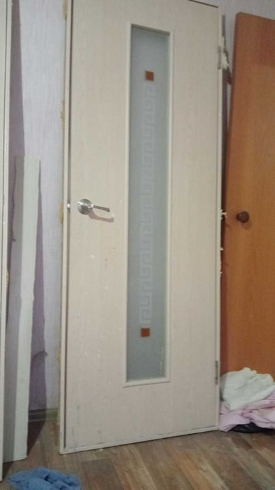 Двери б у продам