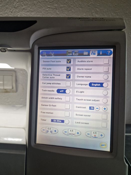 Masina de cusut / brodat computerizata Husqvarna Viking