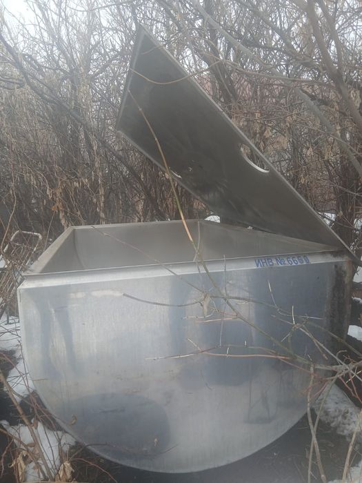 Продам ёмкость объём нержавейка  1.8