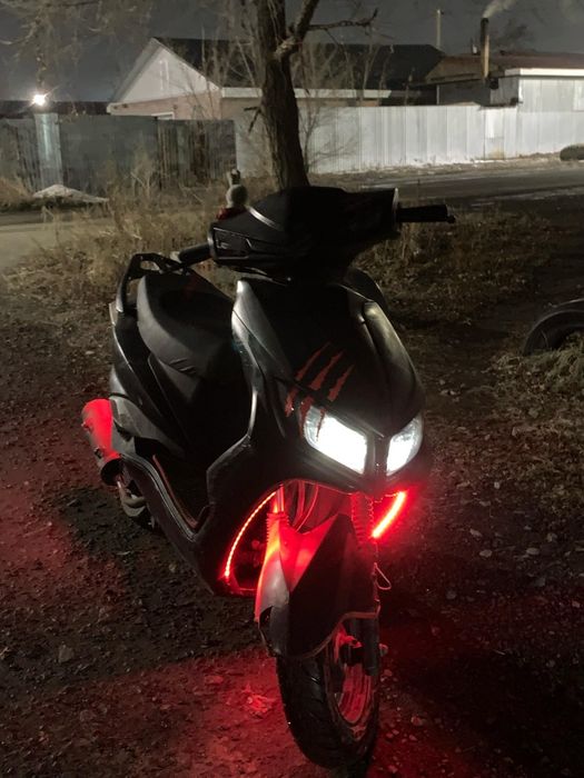 Продам скутер м8