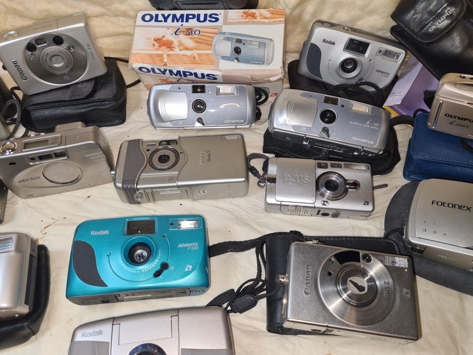 Фотоапарати различни марки и модели