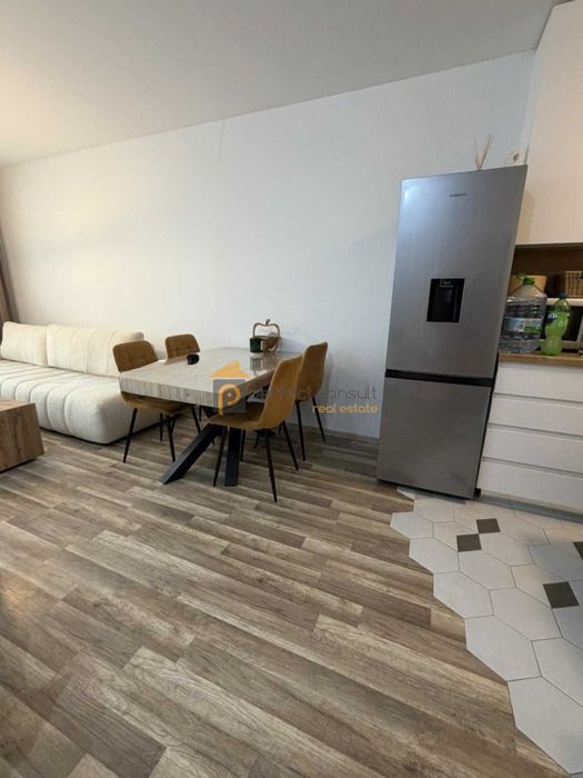 Двустаен апартамент на Центъра