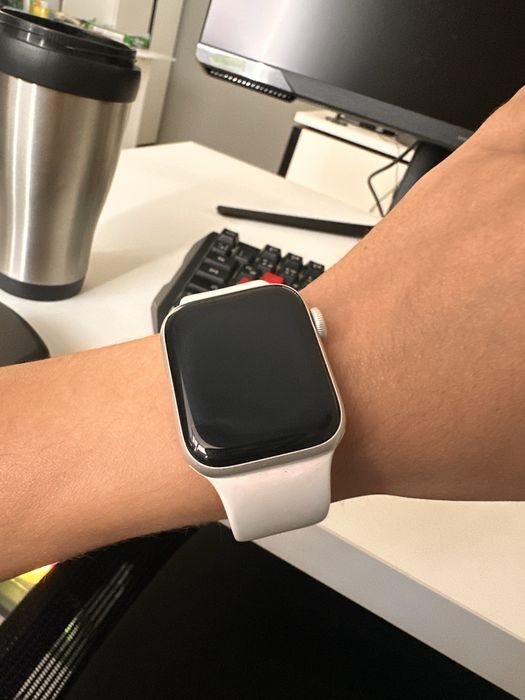 Apple watch se 40 мм
