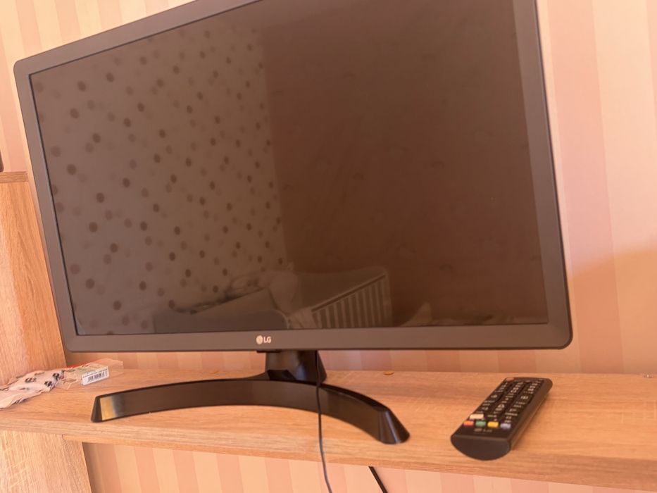 LG телевизор 27”