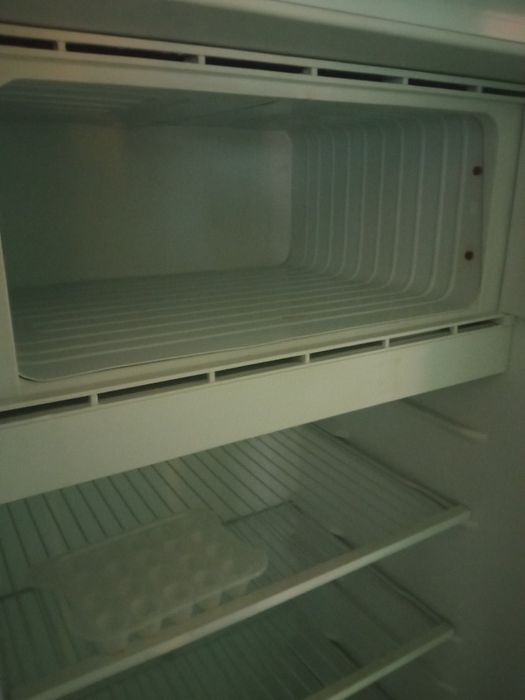 Холодильник "Бирюса" однокамерный