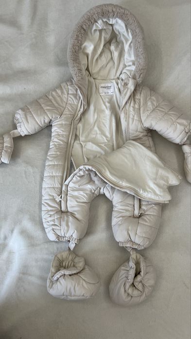 Бебешки космонавт ескимос Mayoral 60 см