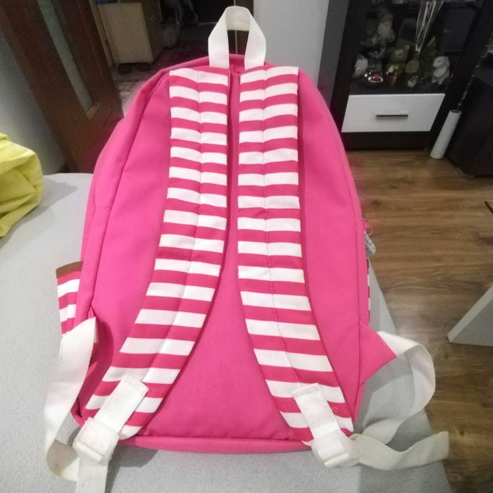 Раница за училище за момиче