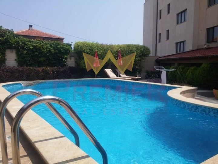 Дава се под наем Тристаен апартамент в Варна, м-т Траката - 110 кв.м за 459 € - Снимка #9