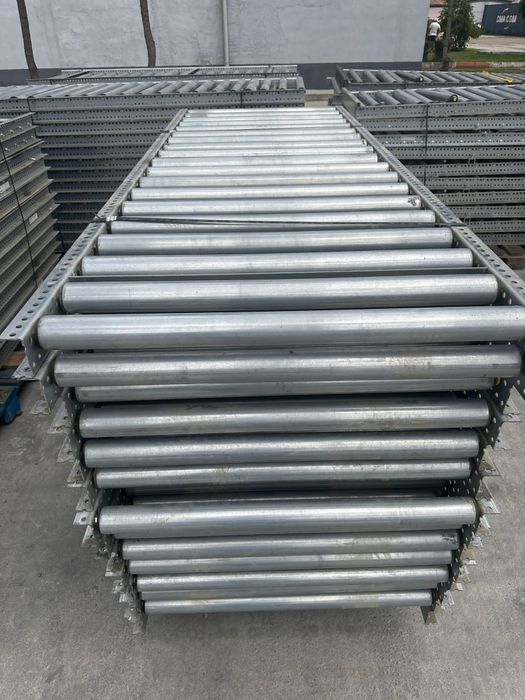 Avem pe stoc o gama foarte mare de role metalice transportatoare banda
