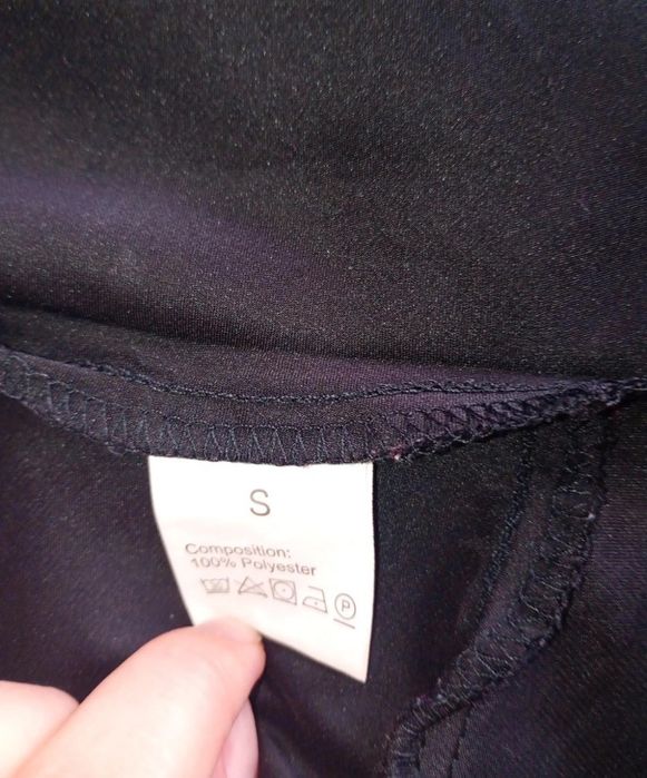 Top din satin negru