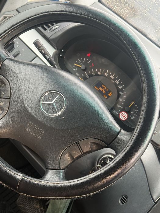 Se vinde mercedes viano