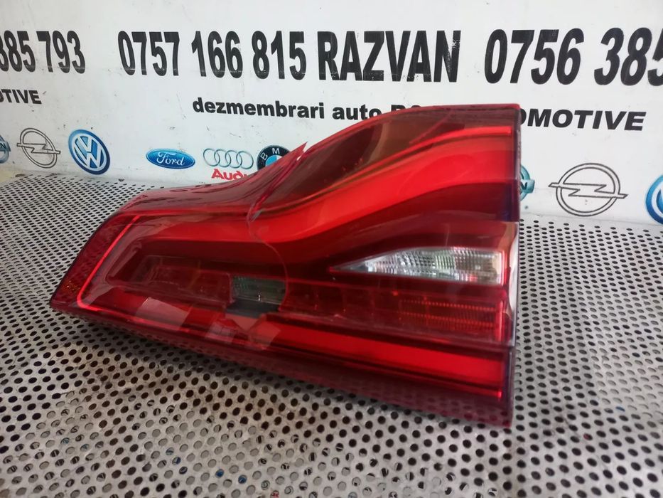 Stop Bmw X3 G01 Lampa Stop Tripla Stanga De Pe Haion Hayon Bmw X3 G01 Cod  STICLA CRAPATA - Dezmemb