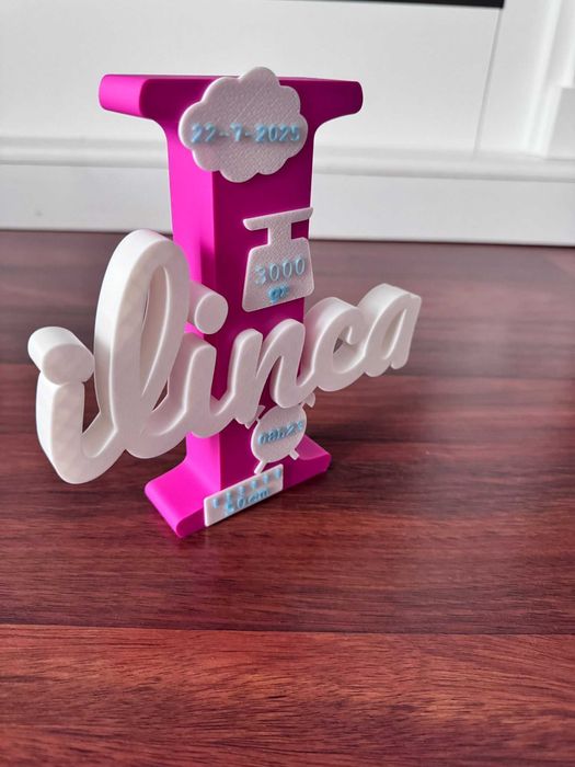 Decorațiune personalizată cu nume și inițială – printare 3D