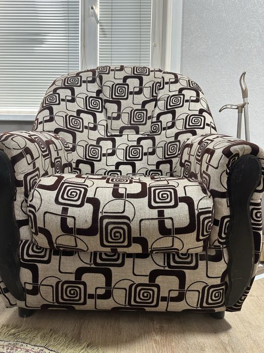 Диван БУ и 2 кресла