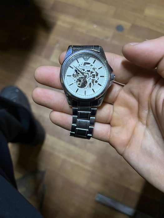 Часы 15000 тг сагат