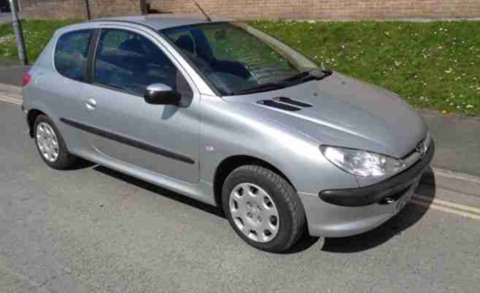 Пежо/Peugeot 206 (На части) гр. Шумен 2-ри корпус • OLX.bg