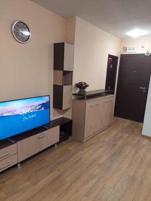 Дава се под наем Едностаен апартамент в Пловдив, Кършияка - 39 кв.м за 285 € - Снимка #1