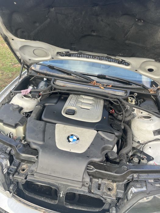 Dezmembrez bmw e 46