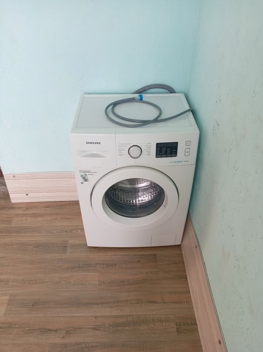 Продам автомат, стиральная машина.