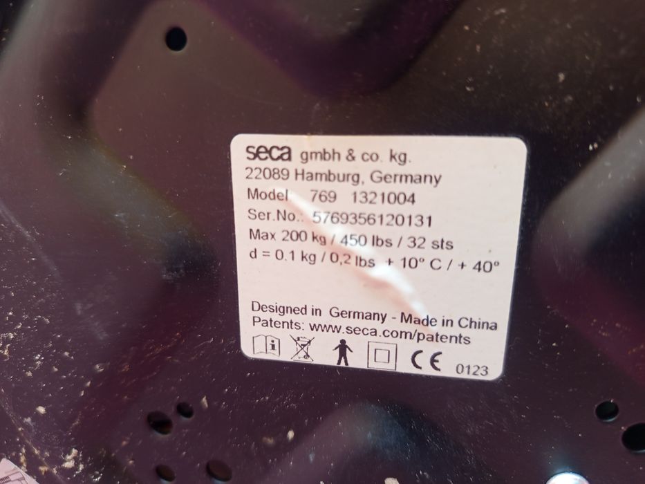 Продам ( весы ) . Срочно .