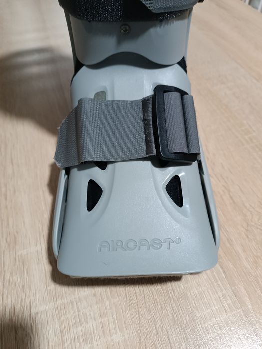 Фиксираща ортеза за ходило и глезен Infinity Air Walker high