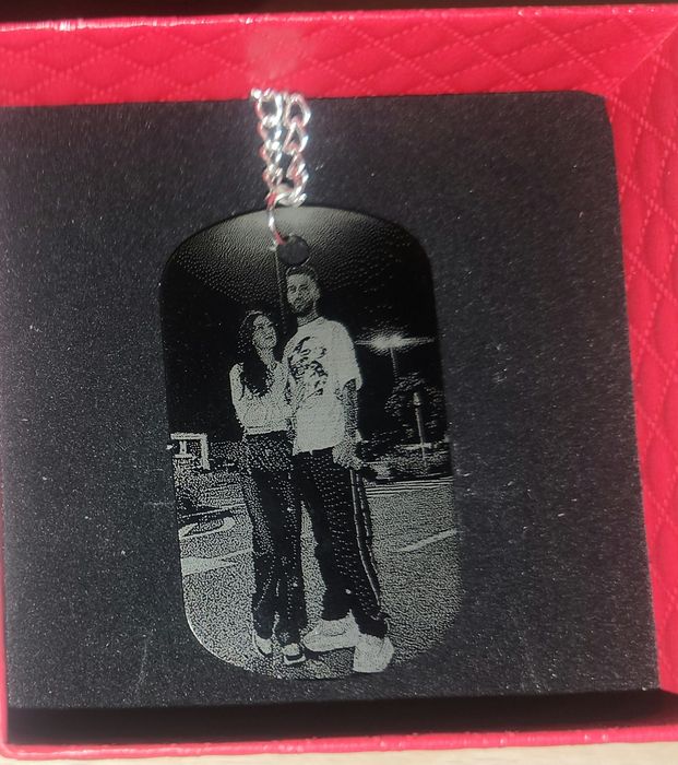 Medalion personalizat cu poza - cadou pentru iubit/iubita/parinti