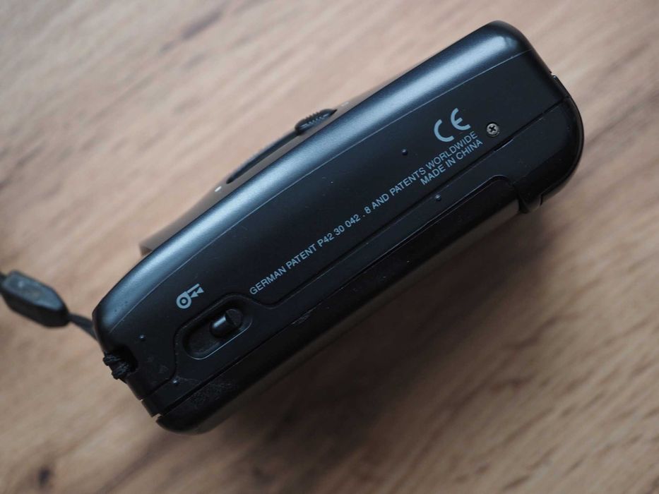 Aparat foto pe film Polaroid 2000FF, 35 mm