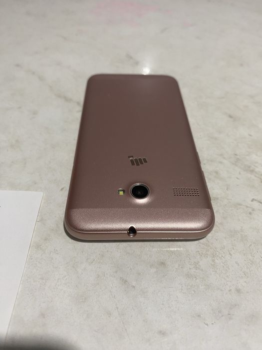 Продам телефон MicroMax Q346