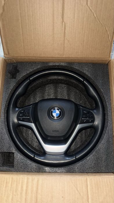 Продам руль BMW X5 F15