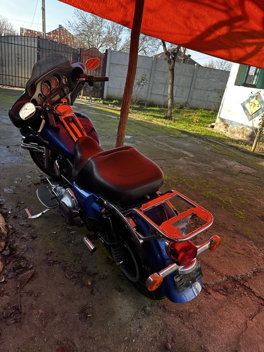 Motocicleta Harley-Davidson FLHTK limited edition