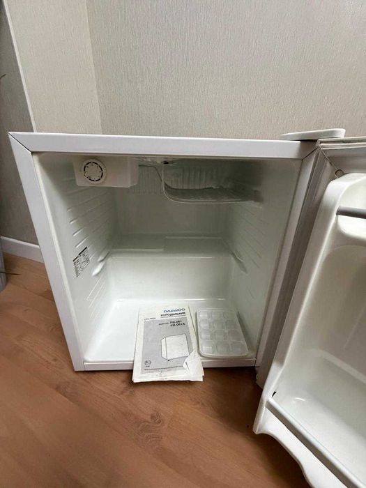 Однокамерный минихолодильник