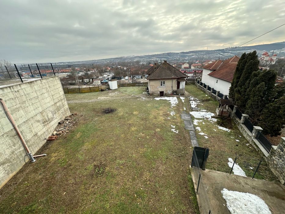 Casa la rosu+teren ST:1800 mp*Pestisu Mare-Deva-Hunedoara+casa veche !