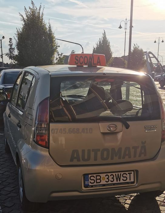 Școala de șoferi,categoria B,instructor auto