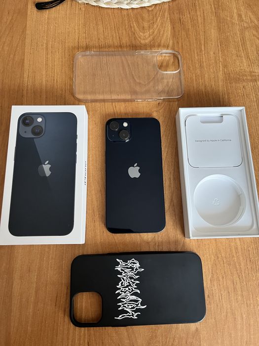 Apple iPhone 13 128GB Midnight - МНОГО ЗАПАЗЕН!