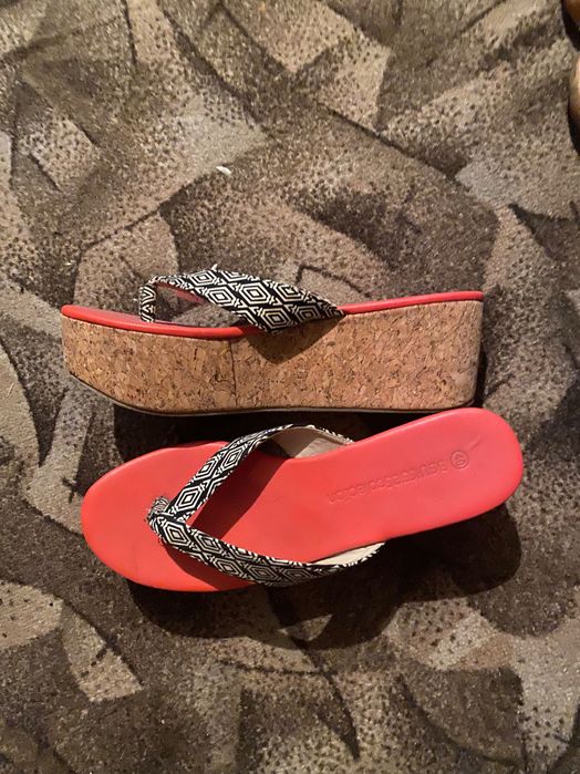 Женская летняя обувь