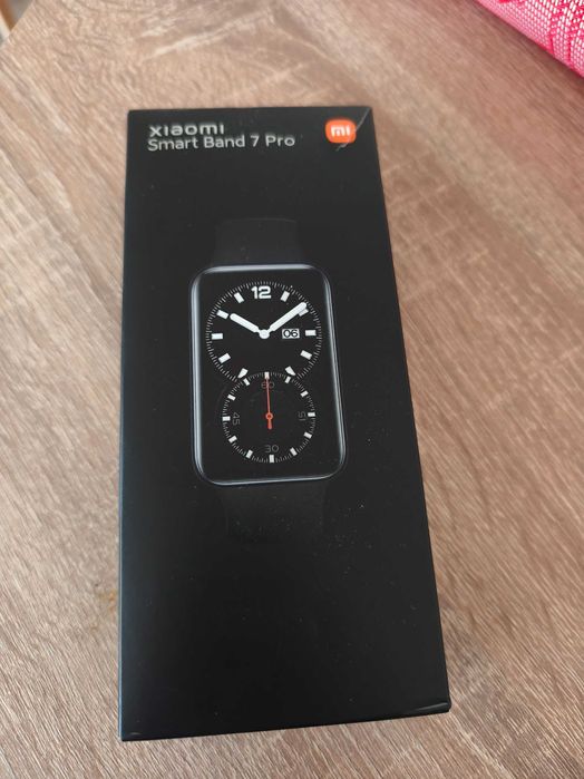 Смарт гривна/часовник Xiaomi Smart Band 7 Pro