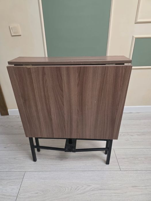 Стол-книжка элегантная