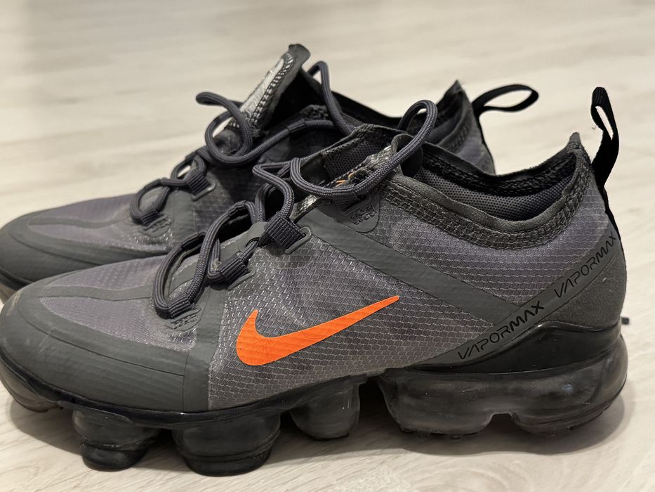 Adidasi Nike VapourMax