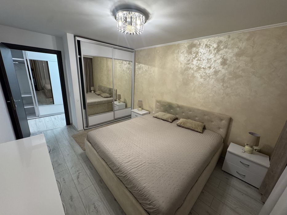 Inchiriez apartament 3 camere Grui