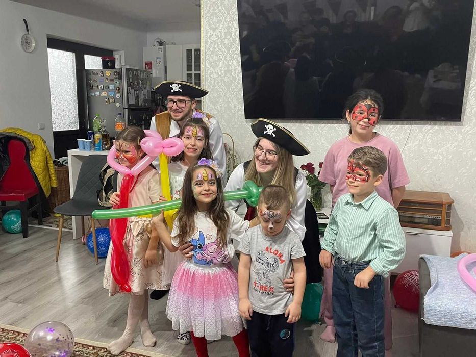 Animatori Petreceri Copii Brașov | Piñata, Ateliere