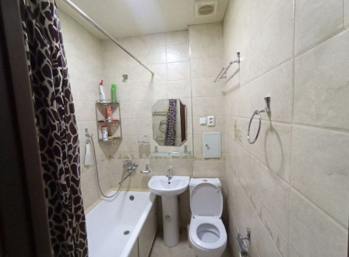 Яккасарой Шота Руставелида 2хонали квартира ижарага берилади