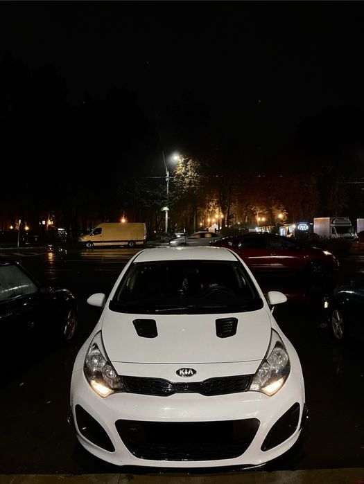 Kia Rio 1.2 benzina