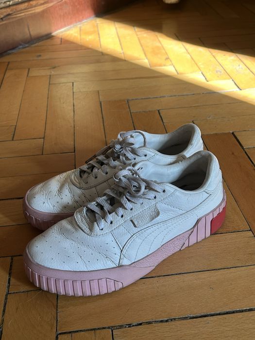 Кроссовки PUMA.